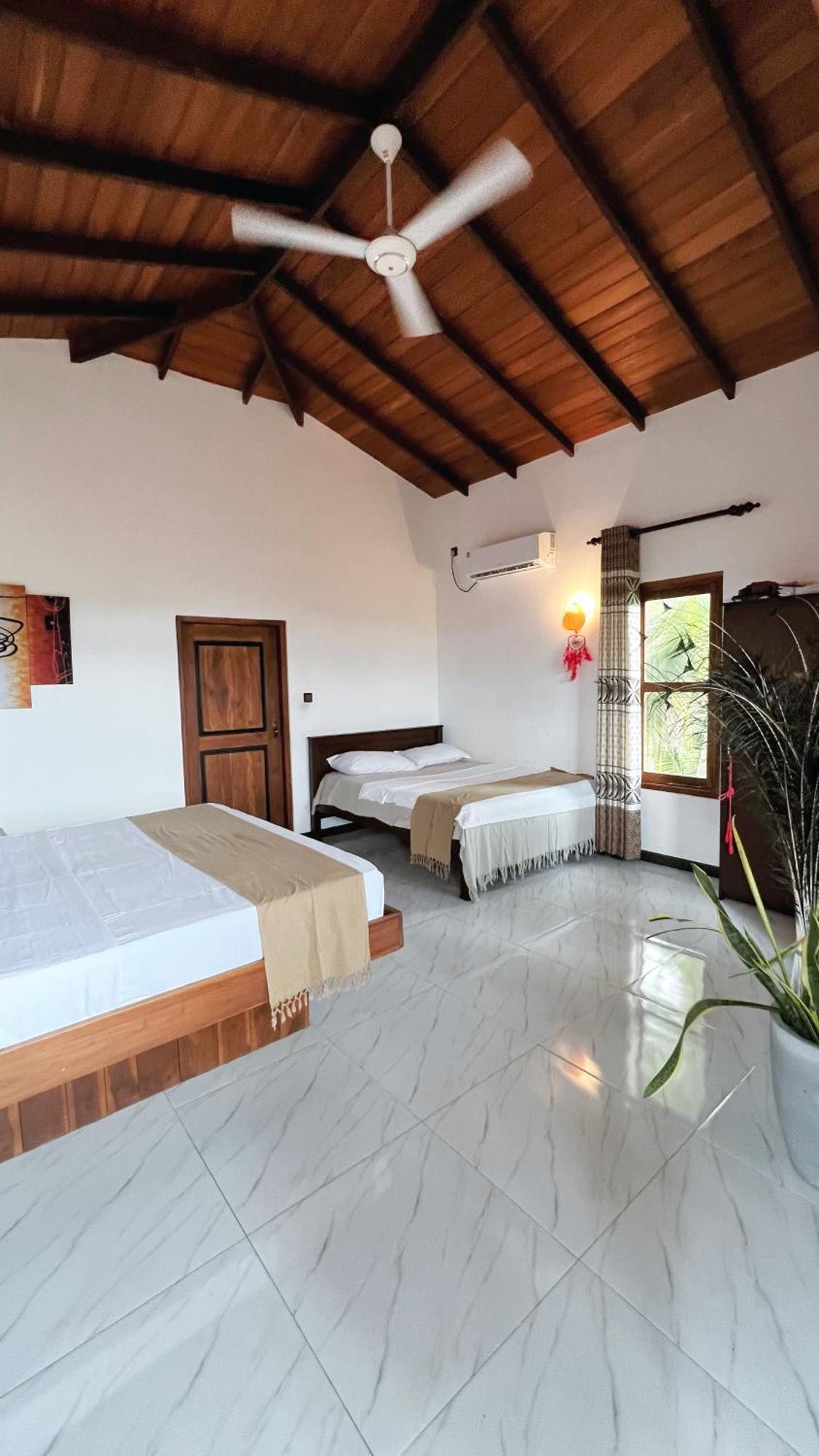 The Lookout Lodge Tangalle Exteriör bild