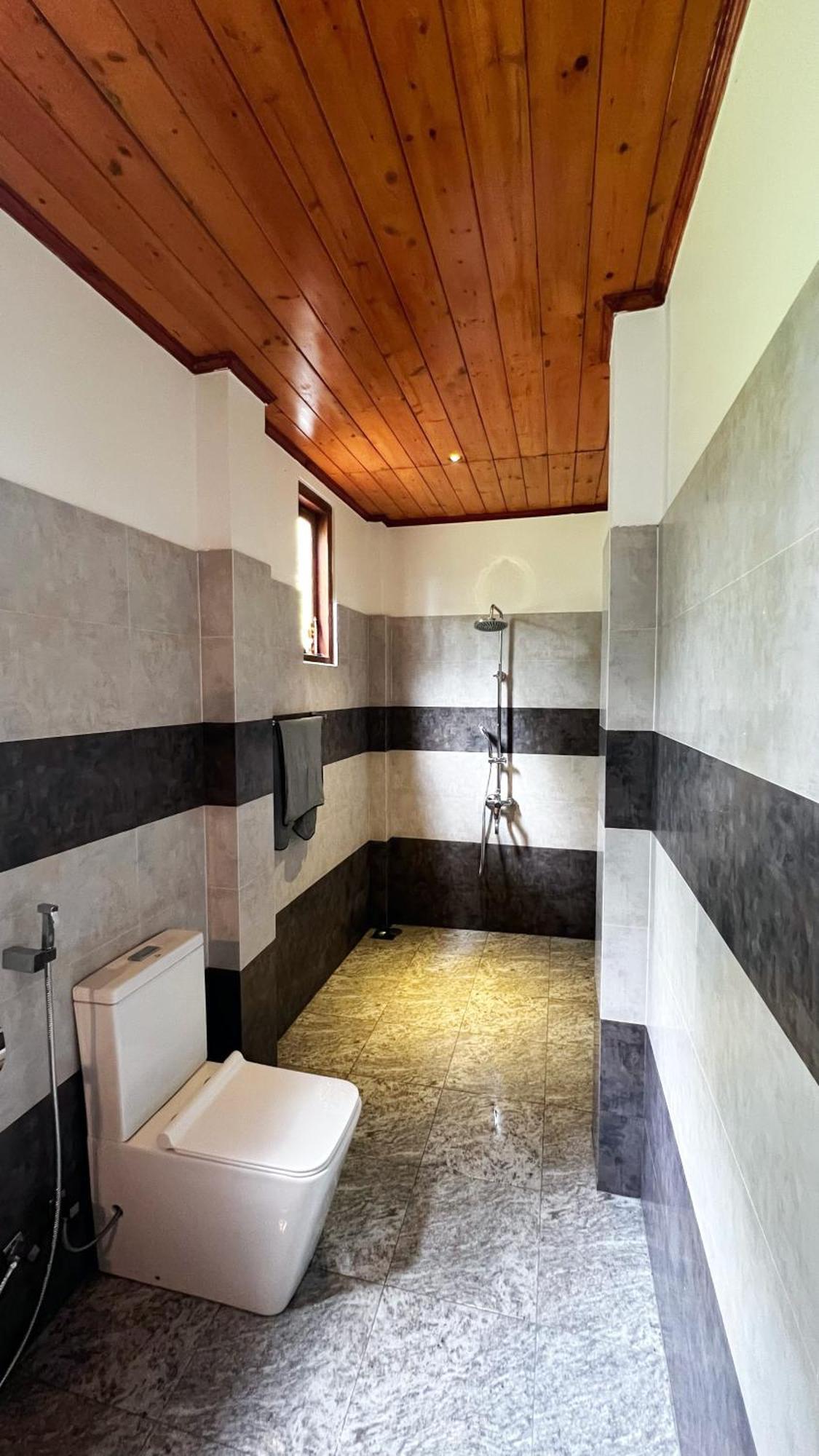 The Lookout Lodge Tangalle Rum bild